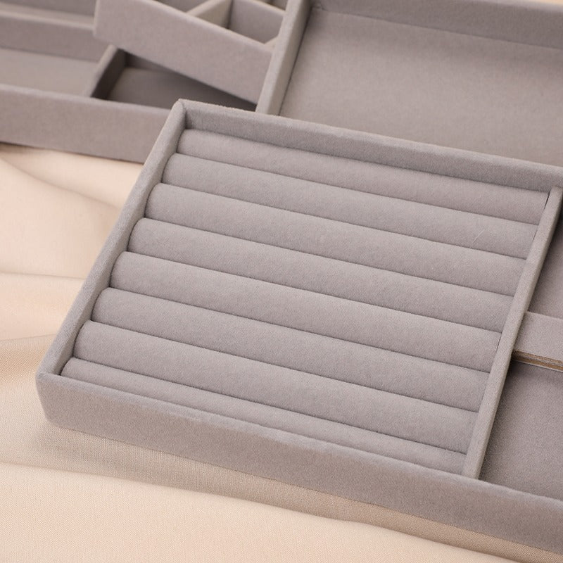 Bandeja organizadora de joyas de terciopelo gris