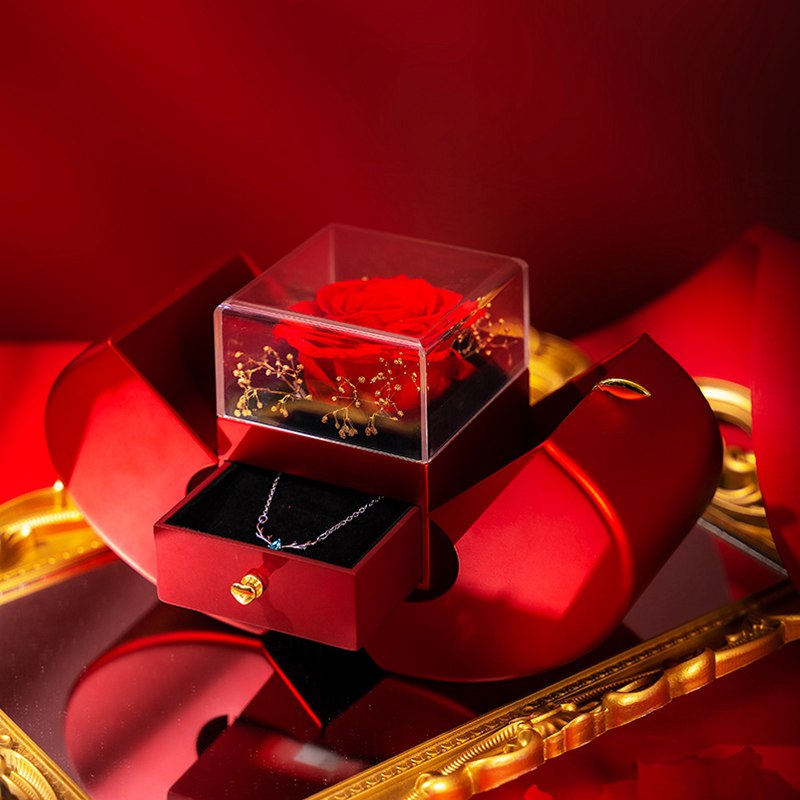 Rosa Eterna con Collar en Caja Creativa en Forma de Fruta – Regalo Romántico