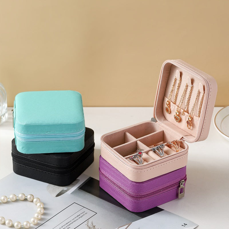 Organizador compacto de joyas en terciopelo